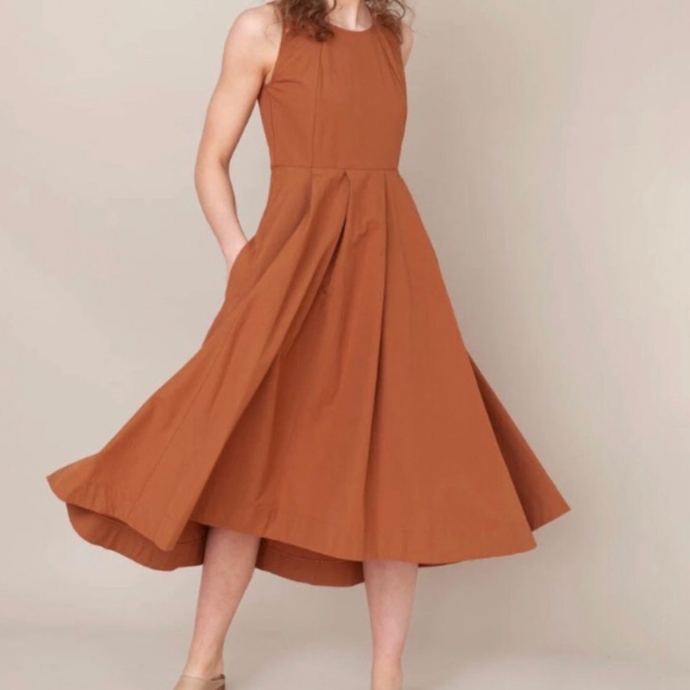 Elegant Sleeveless Brown Dress